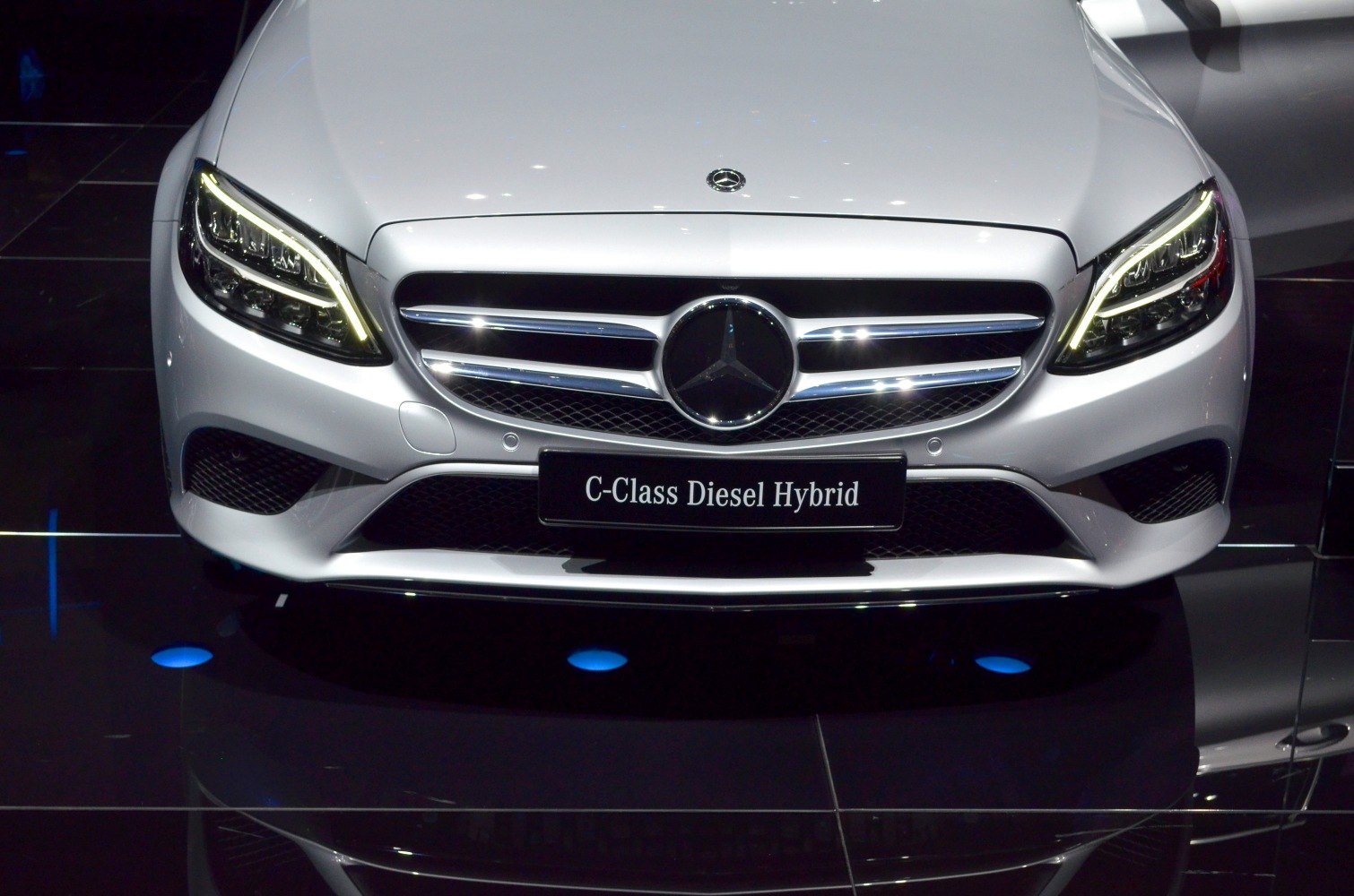 Front grille with LED headlights of a luxury sedan