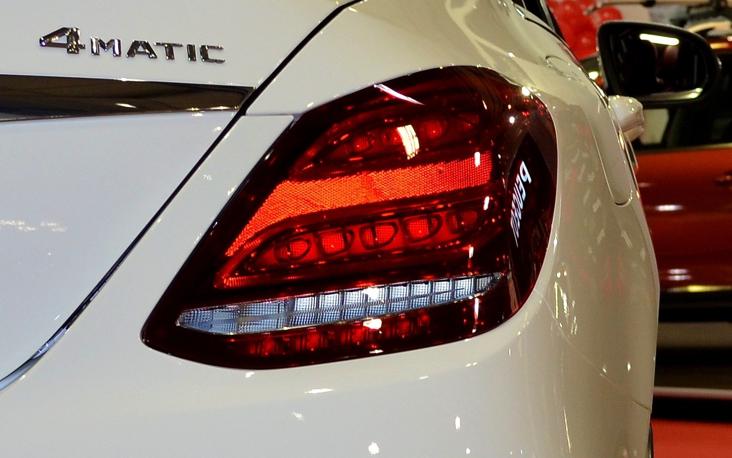 Close-up of rear tail light with 4MATIC badge