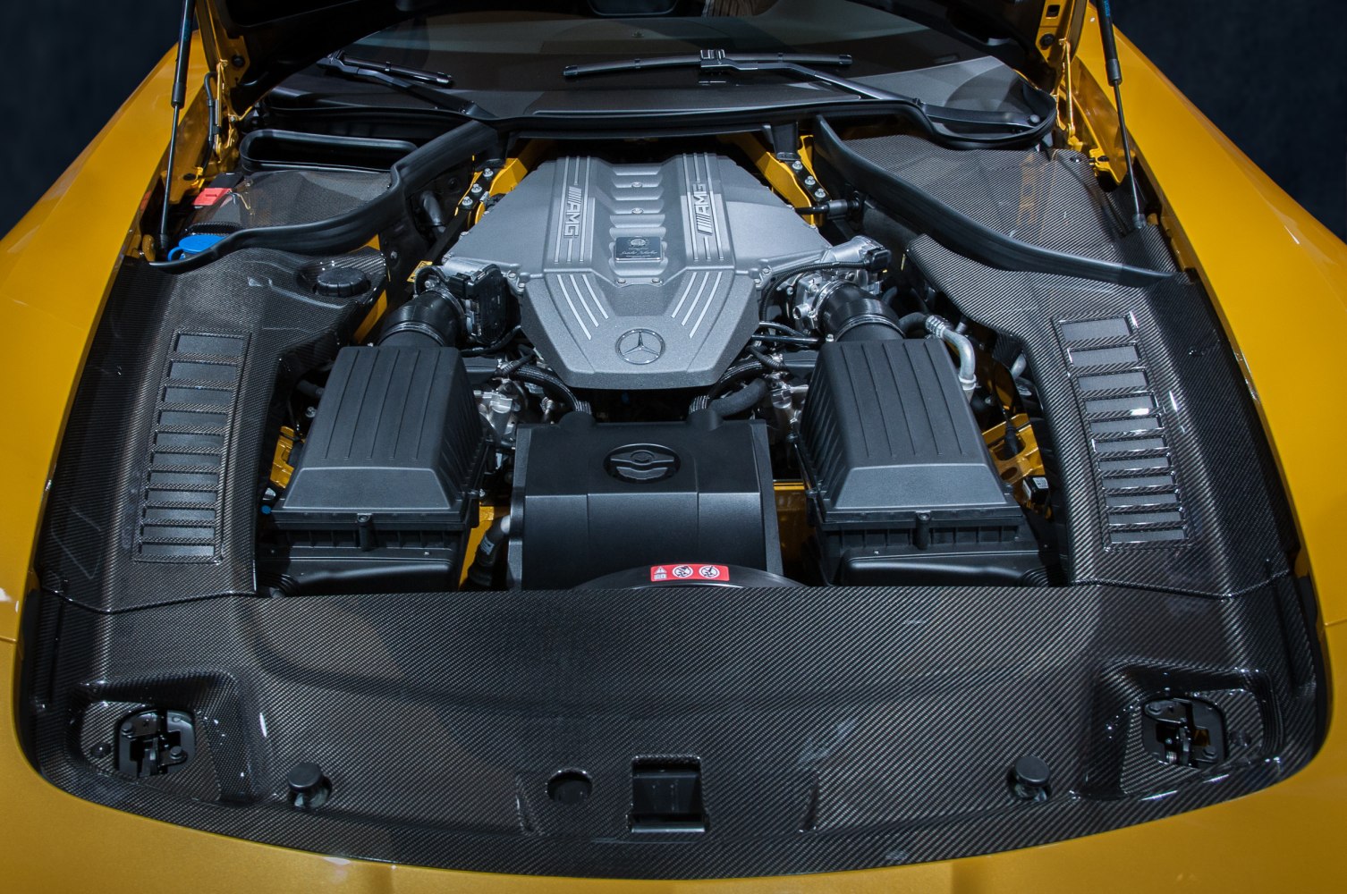AMG engine with carbon fiber components