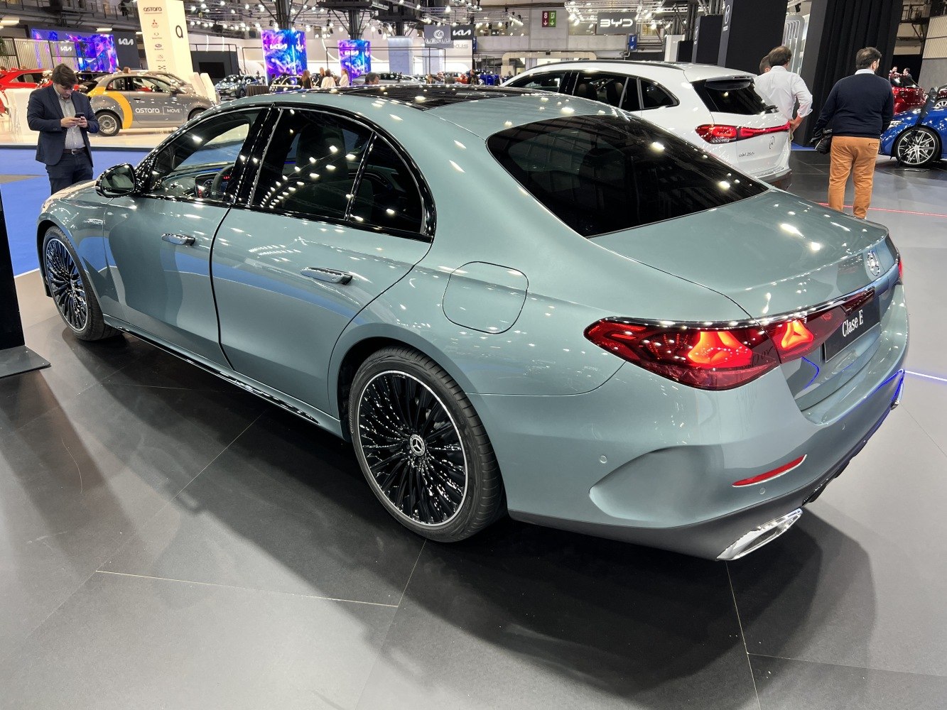 Rear-side view with LED taillights and black multi-spoke wheels