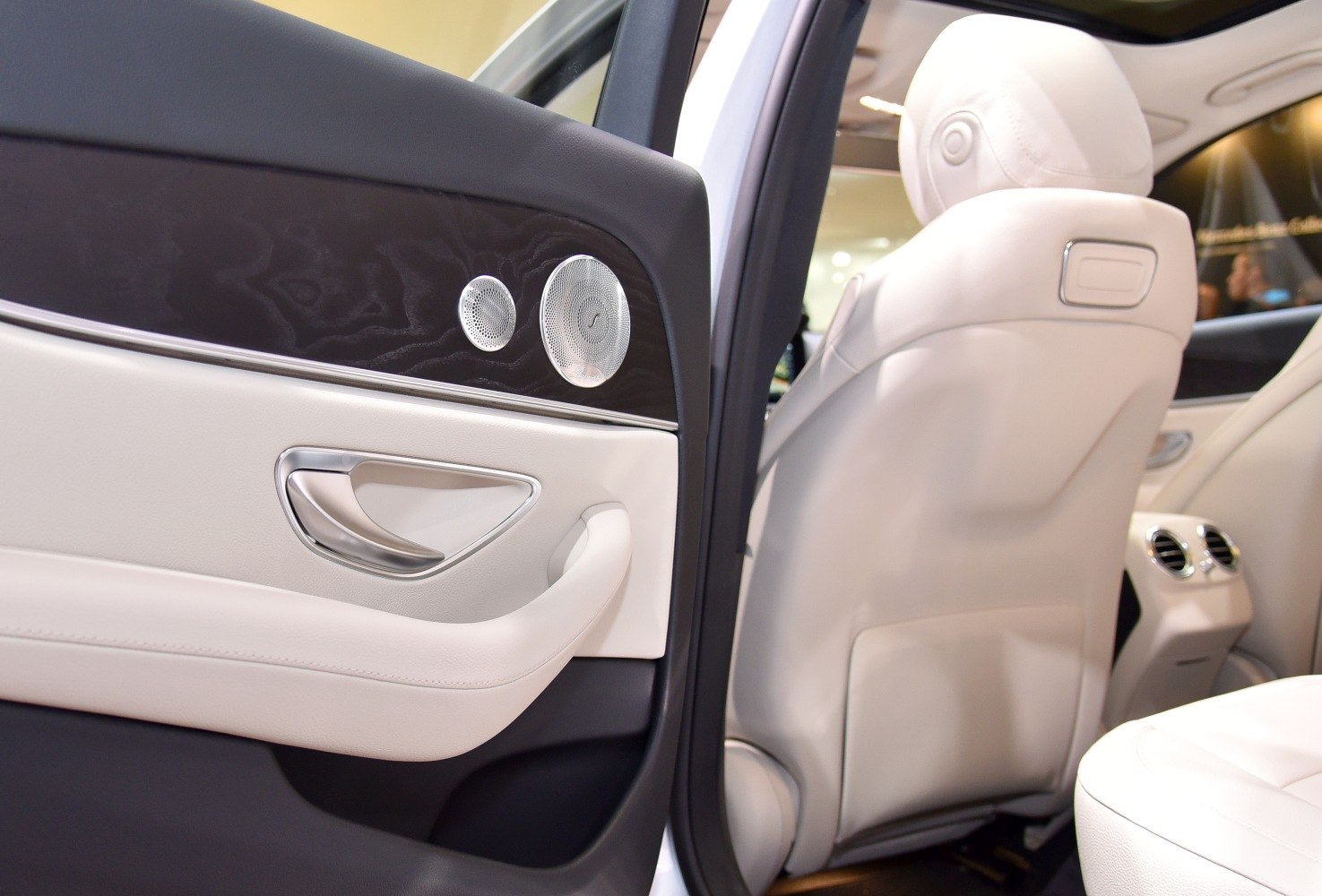 Luxury rear door panel and white leather rear seat