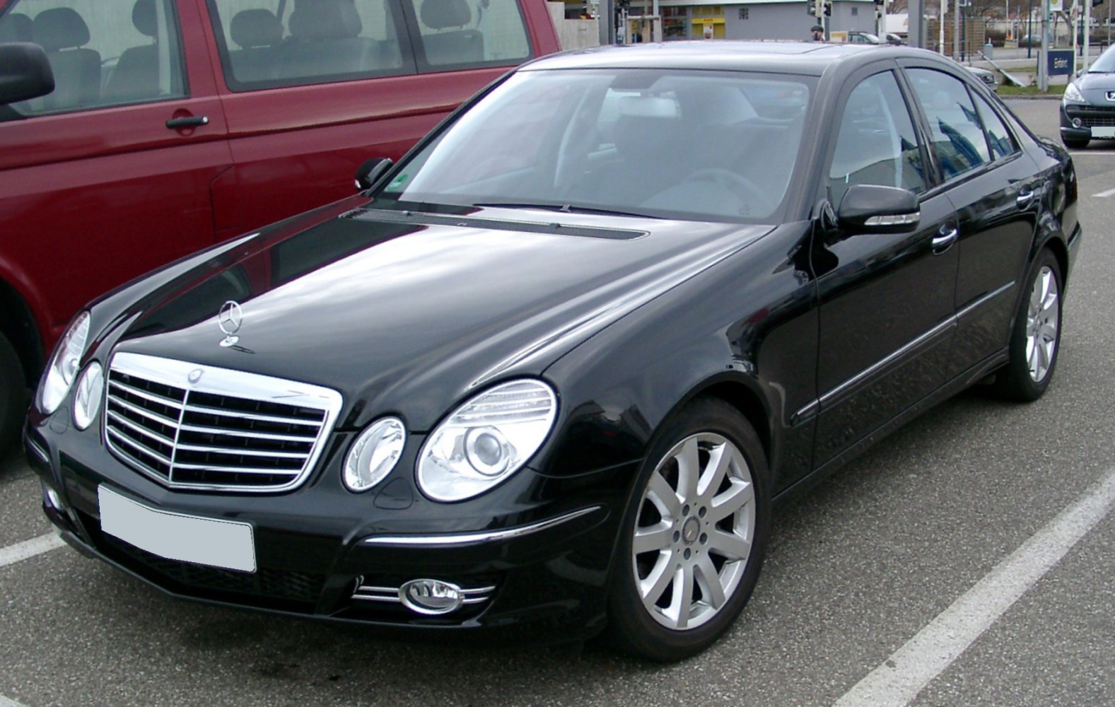Front view with chrome grille and rounded headlights