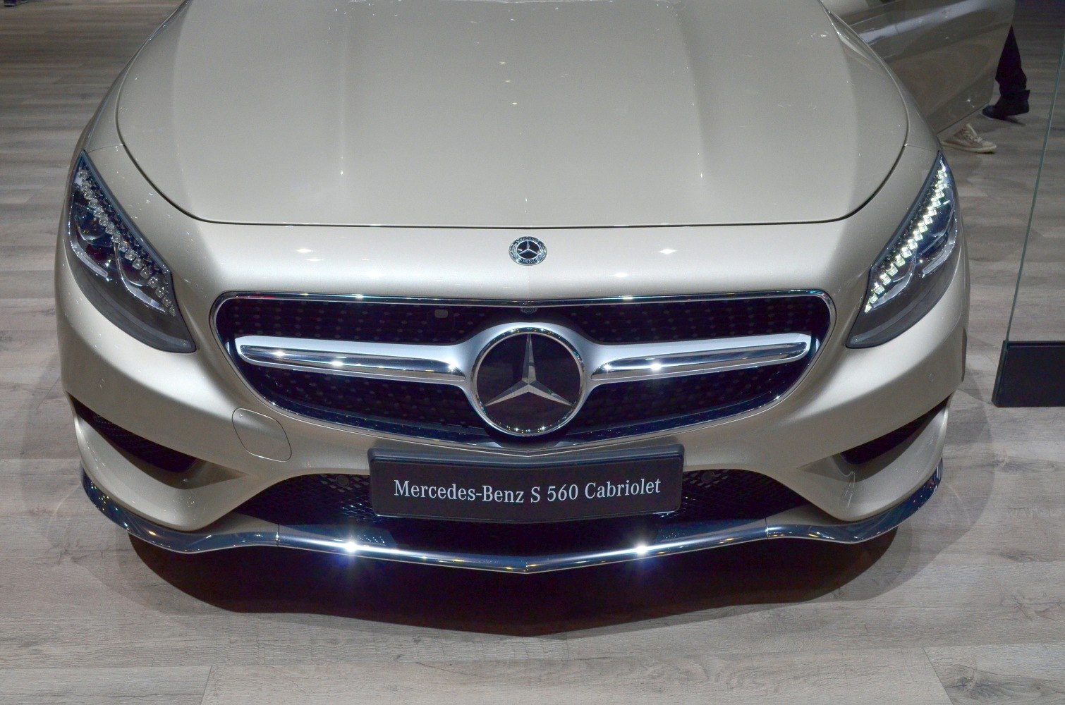 Front grille and LED headlights of a luxury convertible