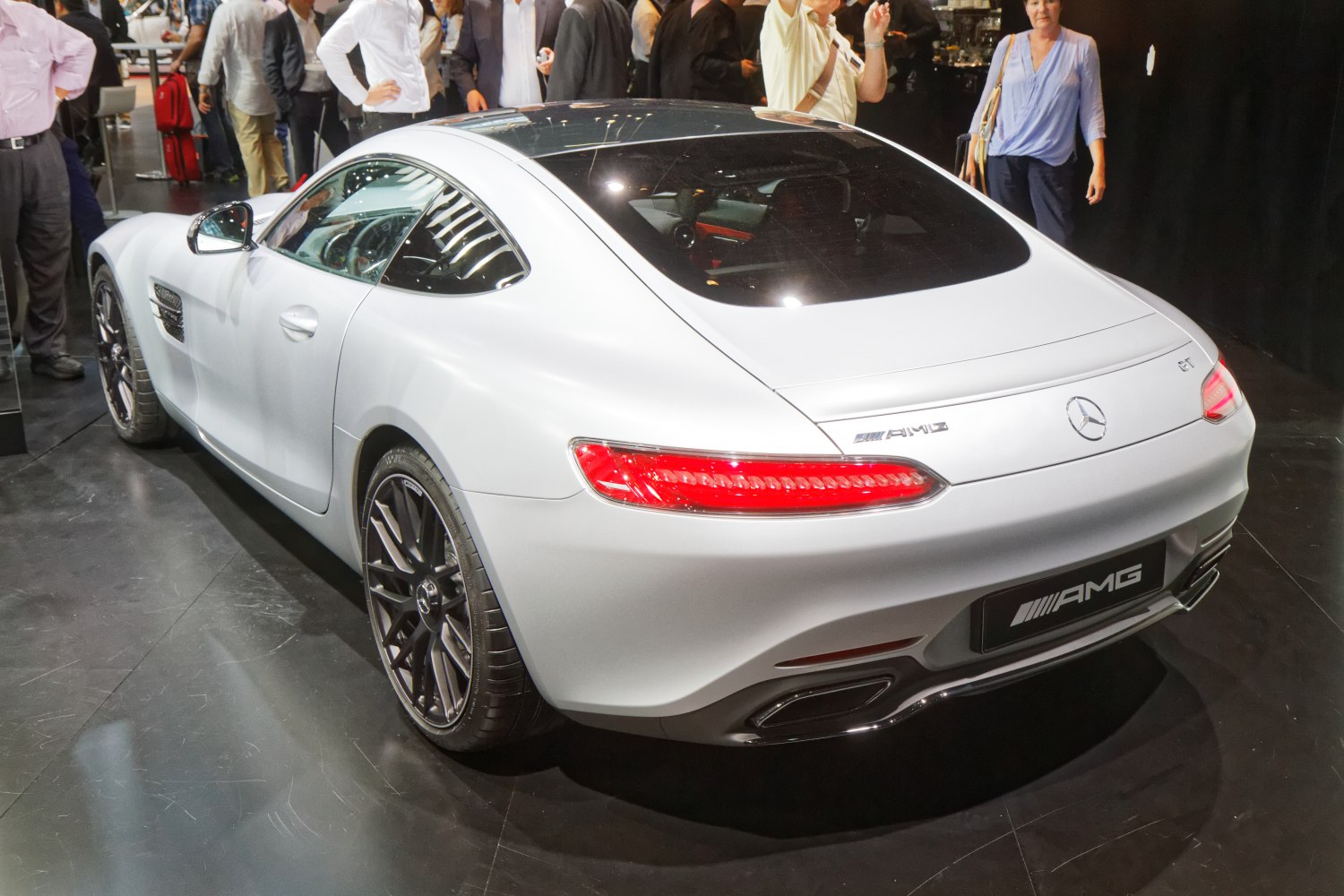 Rear and side profile of a high-performance coupe with LED taillights