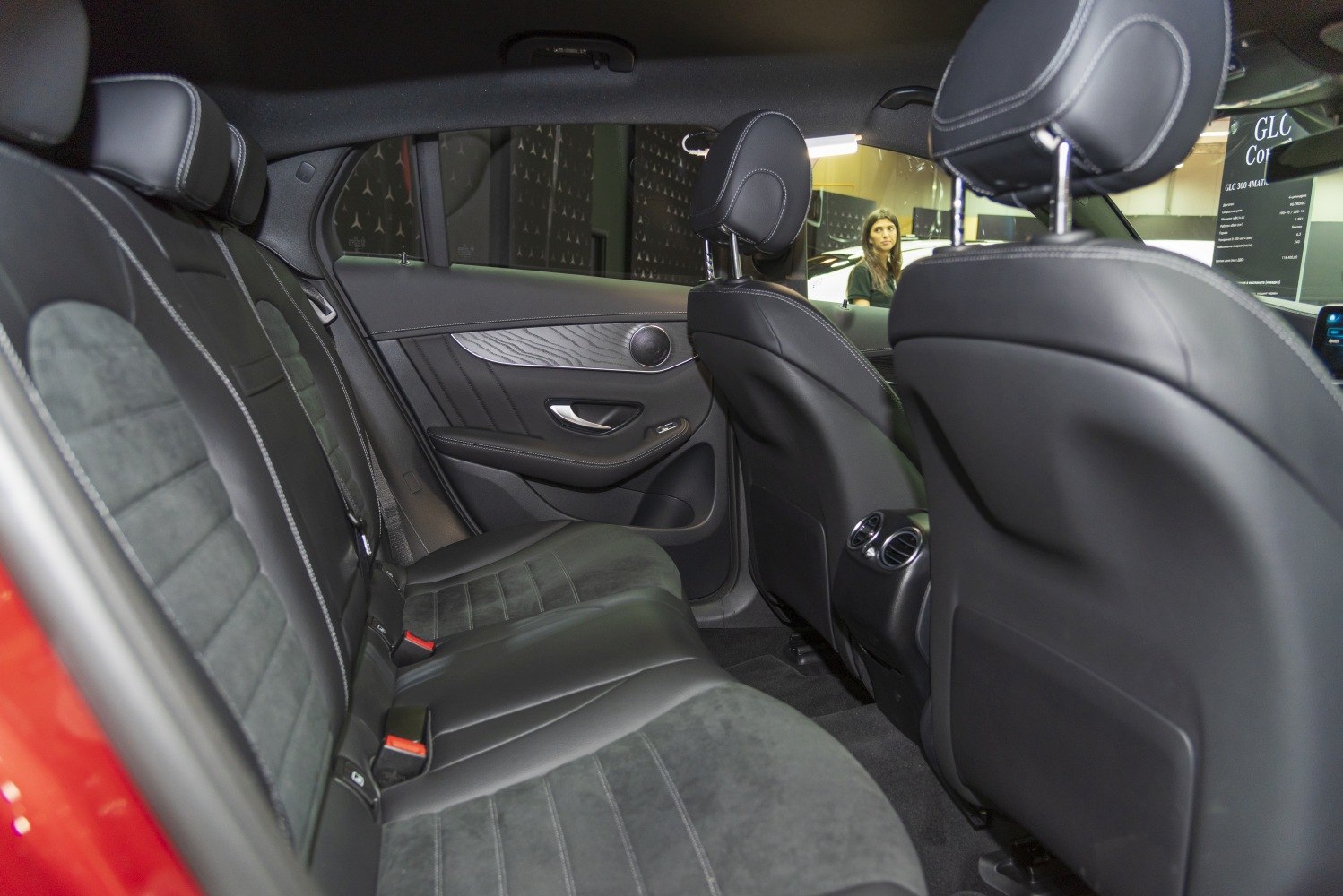 Luxury rear leather seats with spacious cabin and premium trim