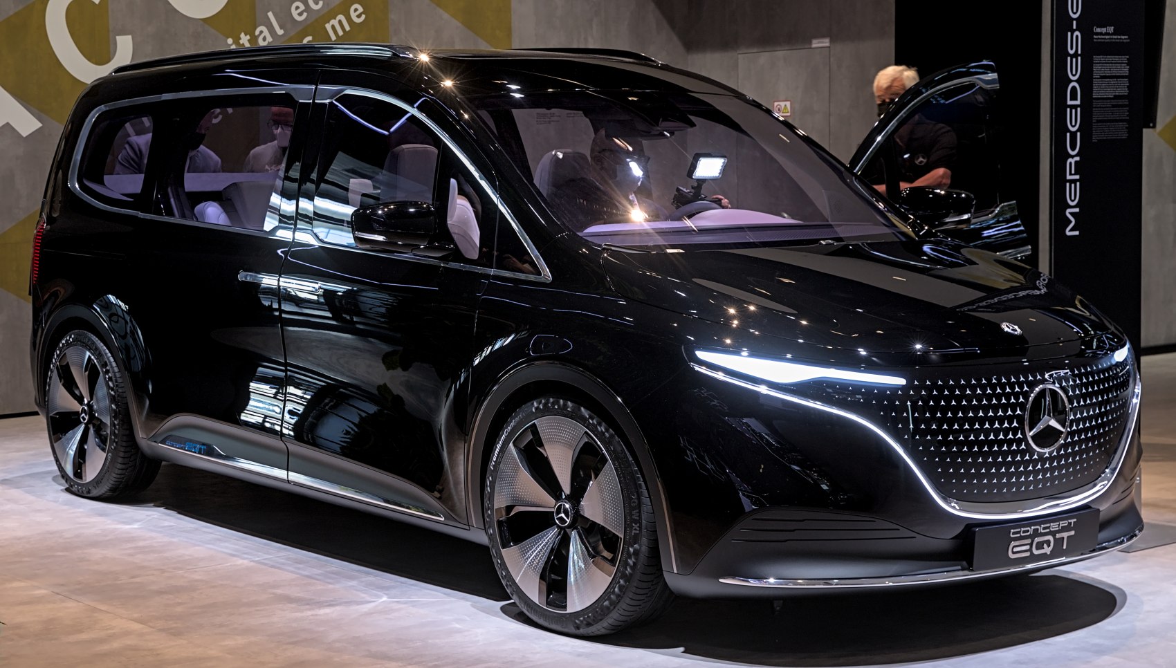 Electric van with LED illuminated grille and aerodynamic aerodynamic design