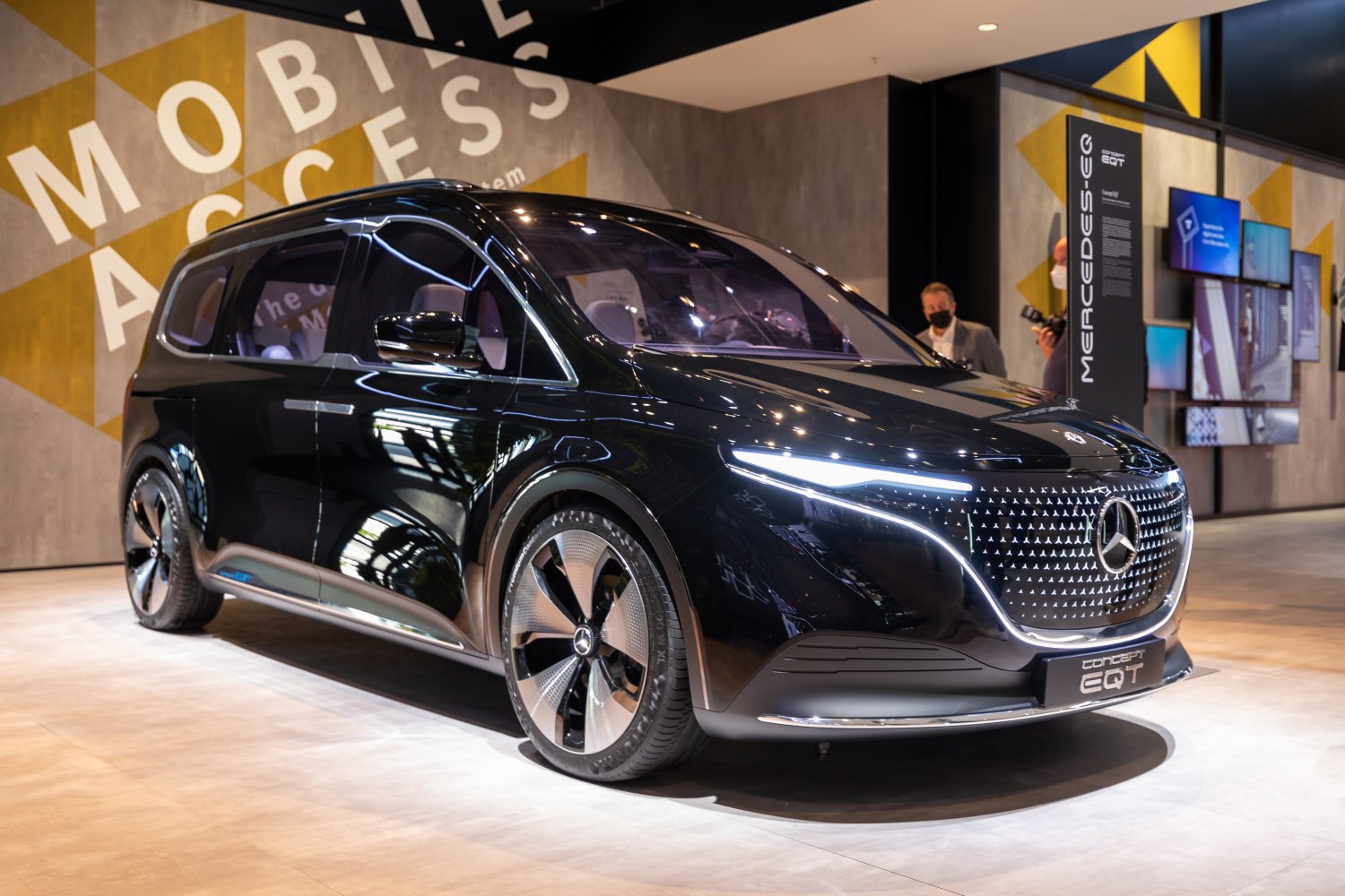 Electric MPV with LED front lighting and aerodynamic wheels