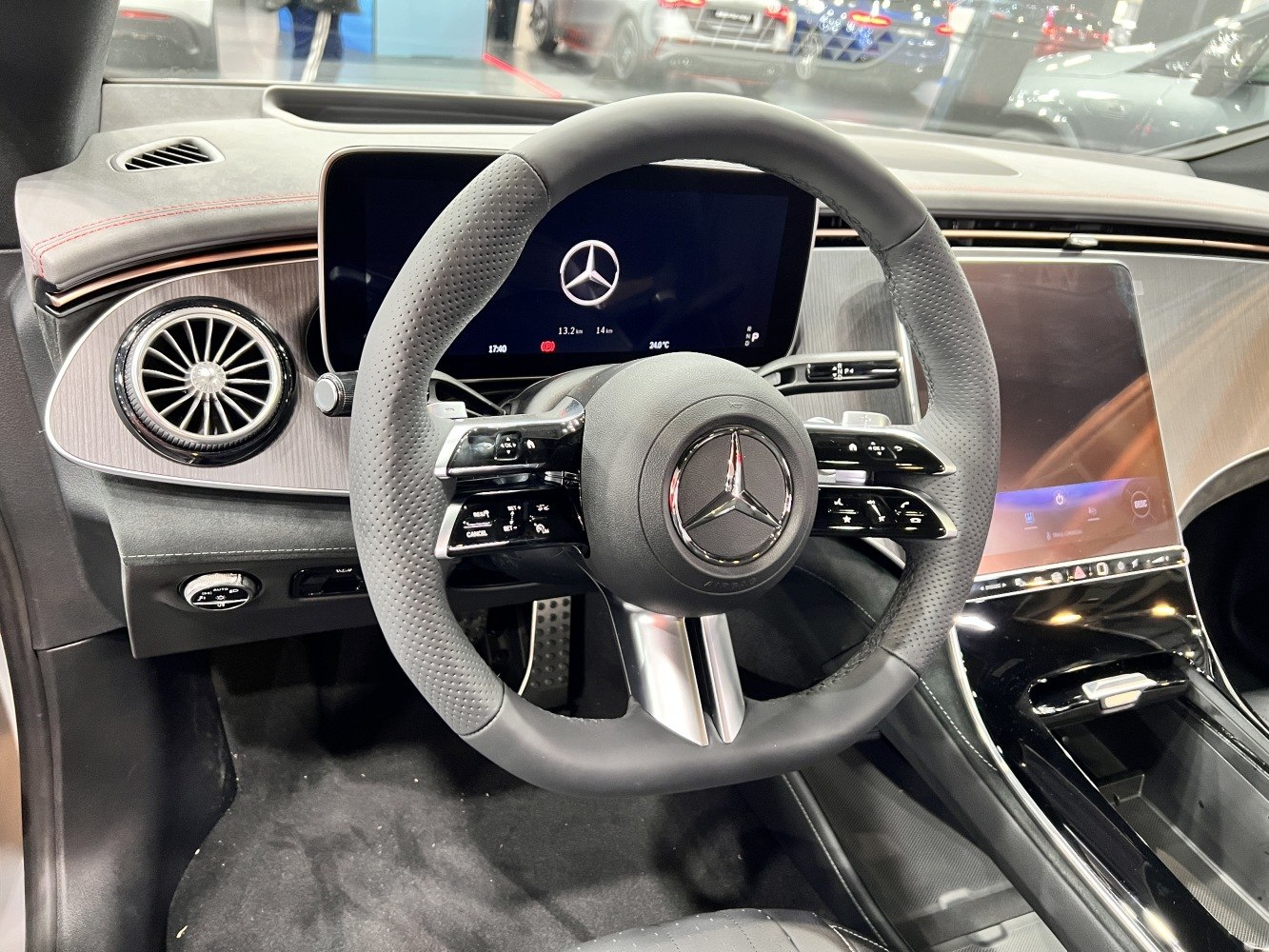 Modern steering wheel and dual digital dashboard displays