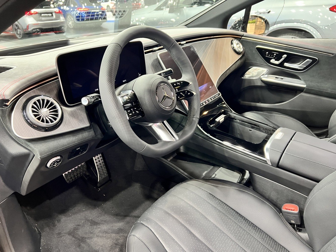 Luxury interior with digital instrument panel and touchscreen central console