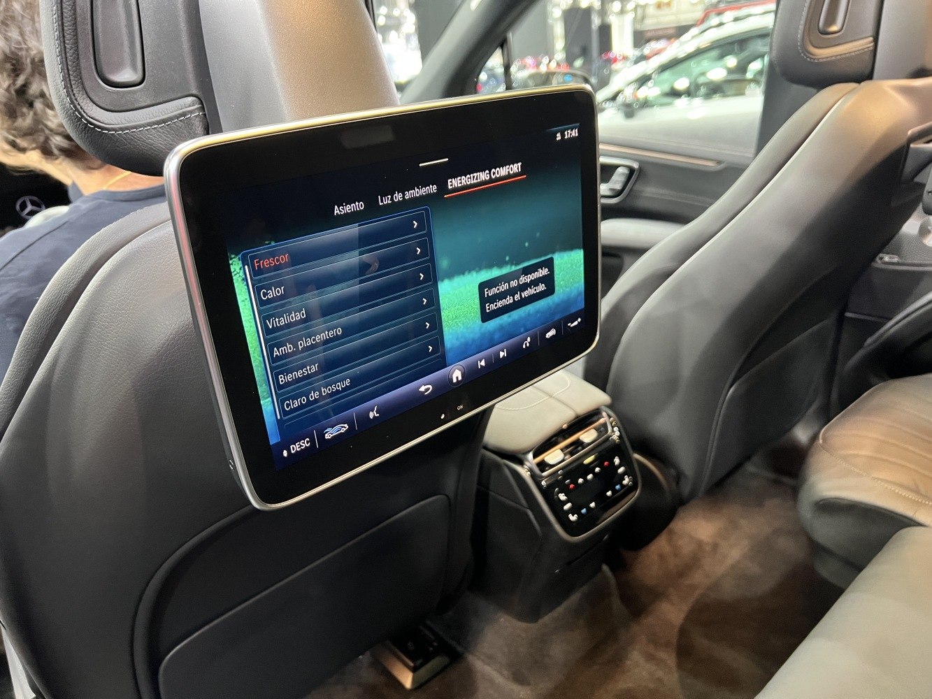 Rear seat touchscreen infotainment and comfort control display