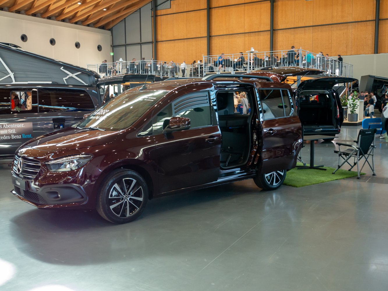 Sliding side door and rear hatch design of a passenger van.