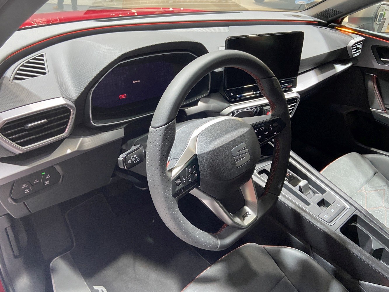 Digital dashboard and multifunction steering wheel with control buttons