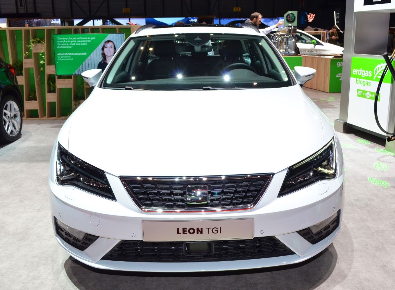 Front view with LED headlights and chrome grille
