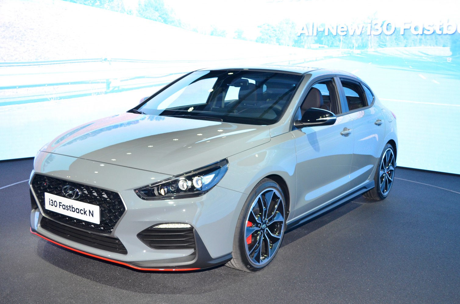 Sporty front grille and LED headlights with sleek alloy wheels