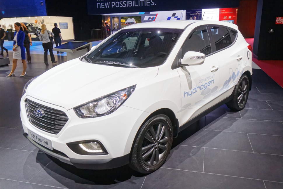 White SUV with hydrogen fuel cell technology and modern design