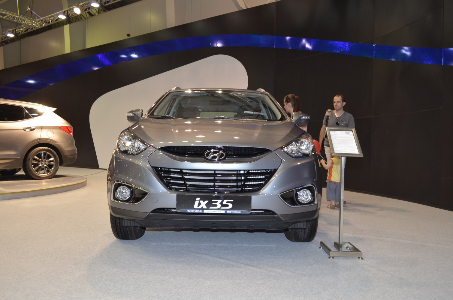 Front grille and headlights of 2013 Hyundai ix35 facelift SUV