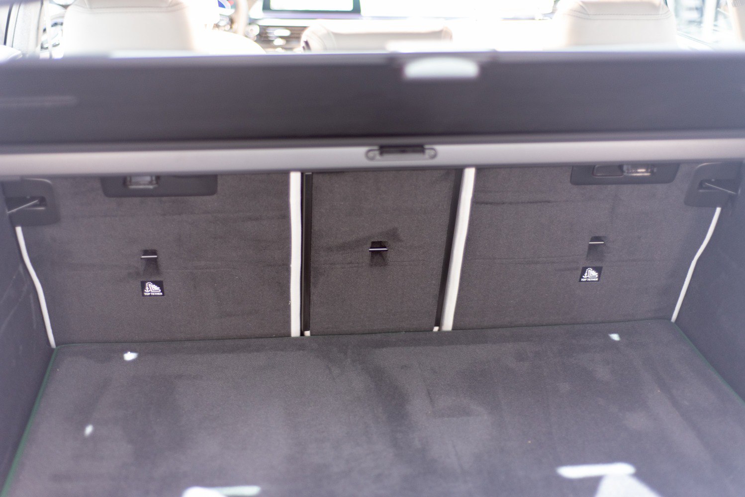Spacious rear cargo area with foldable rear seats