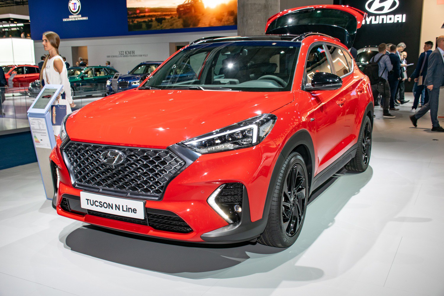 Front grille and LED headlights of a modern SUV.