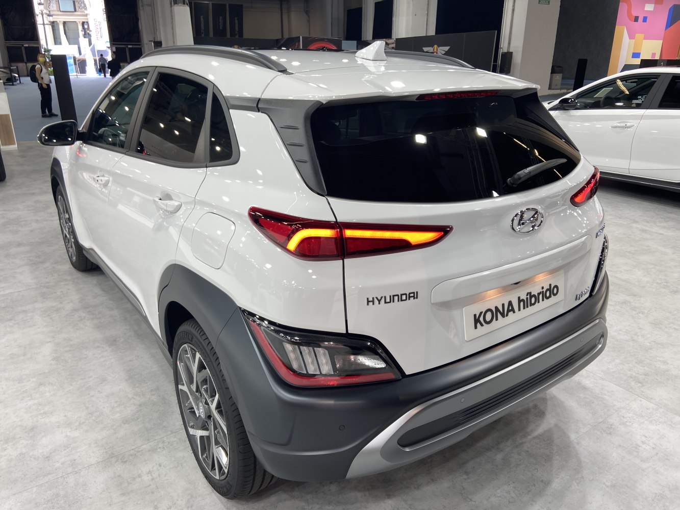 Rear view with hybrid badge and updated taillights