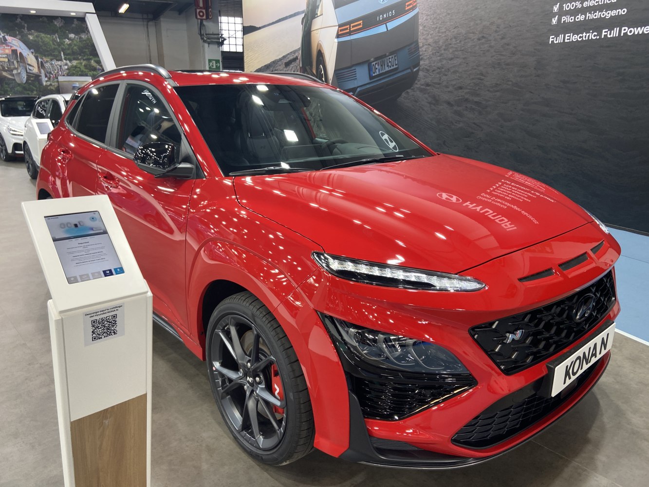 Sporty front with slim LED headlights and aggressive grille