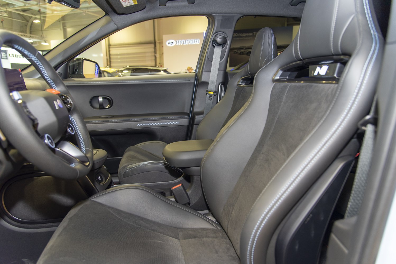 Sport seats with N logo and premium stitching
