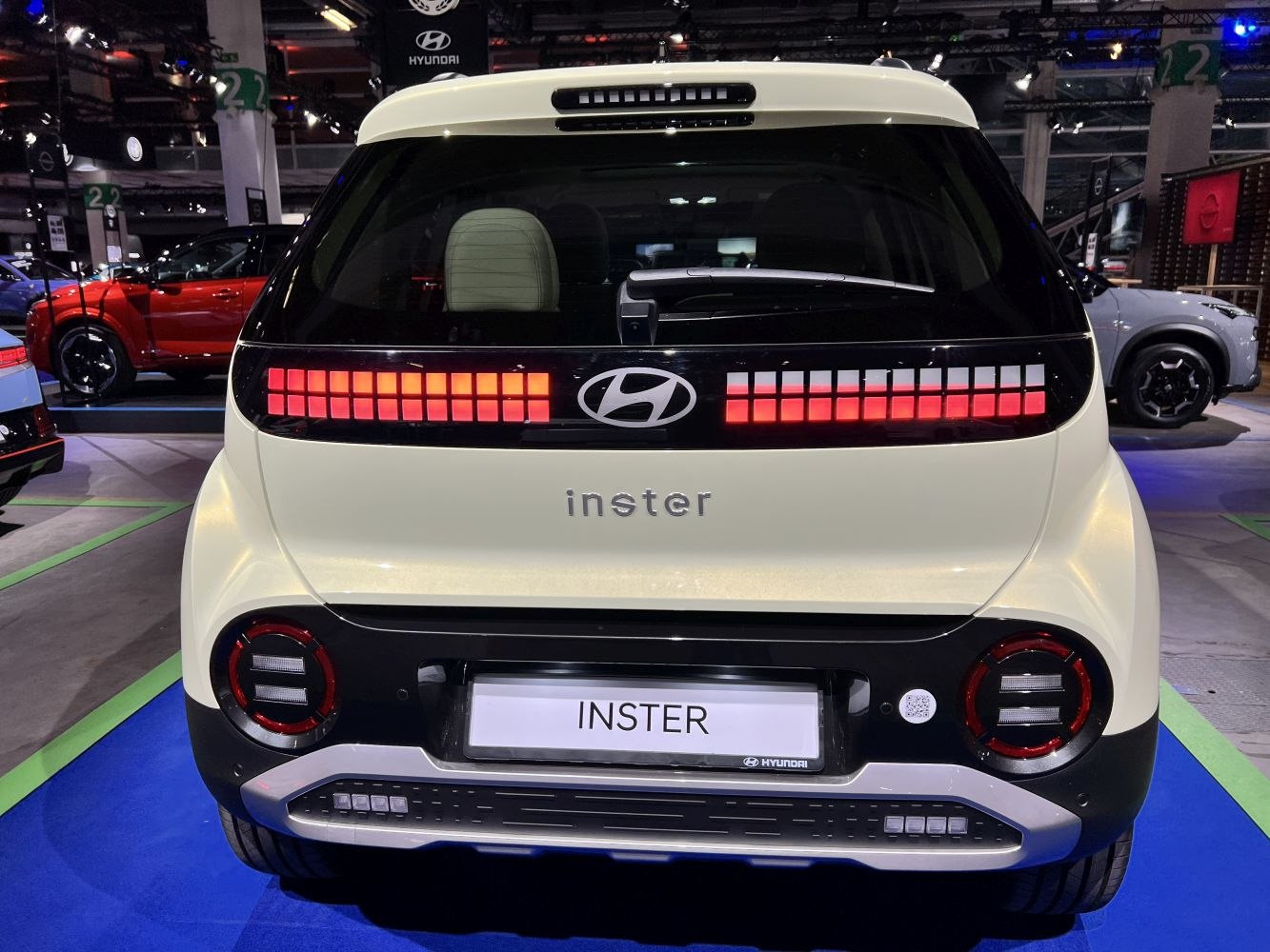 Pixelated LED tail lights and modern rear bumper design