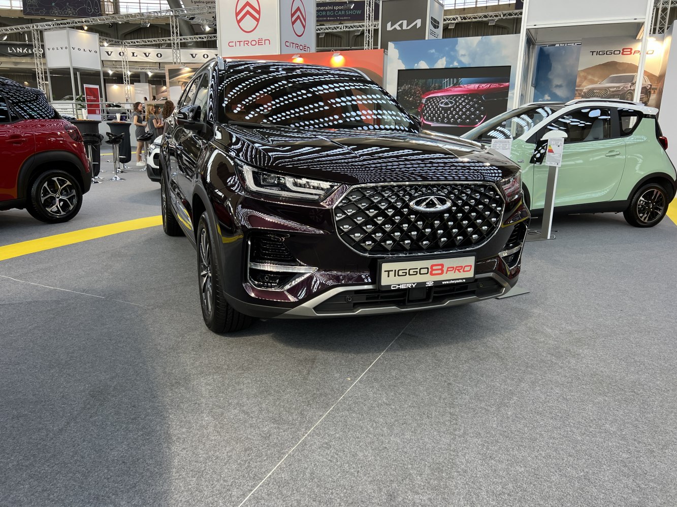 Diamond-pattern front grille and sleek LED headlights of modern SUV