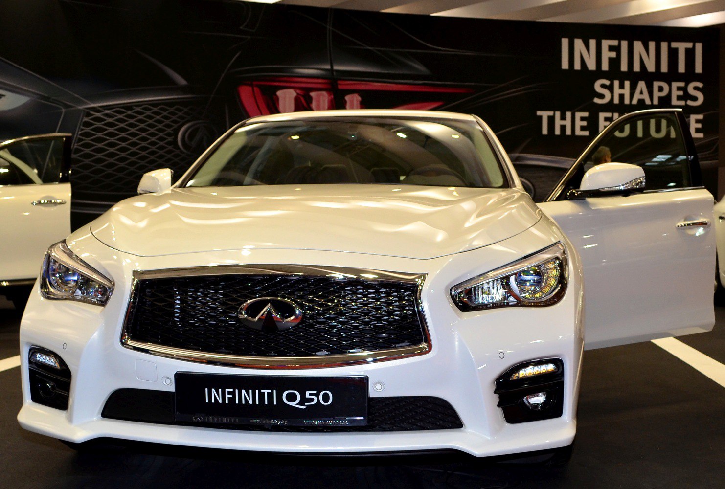 Front grille and headlights of a luxury sedan