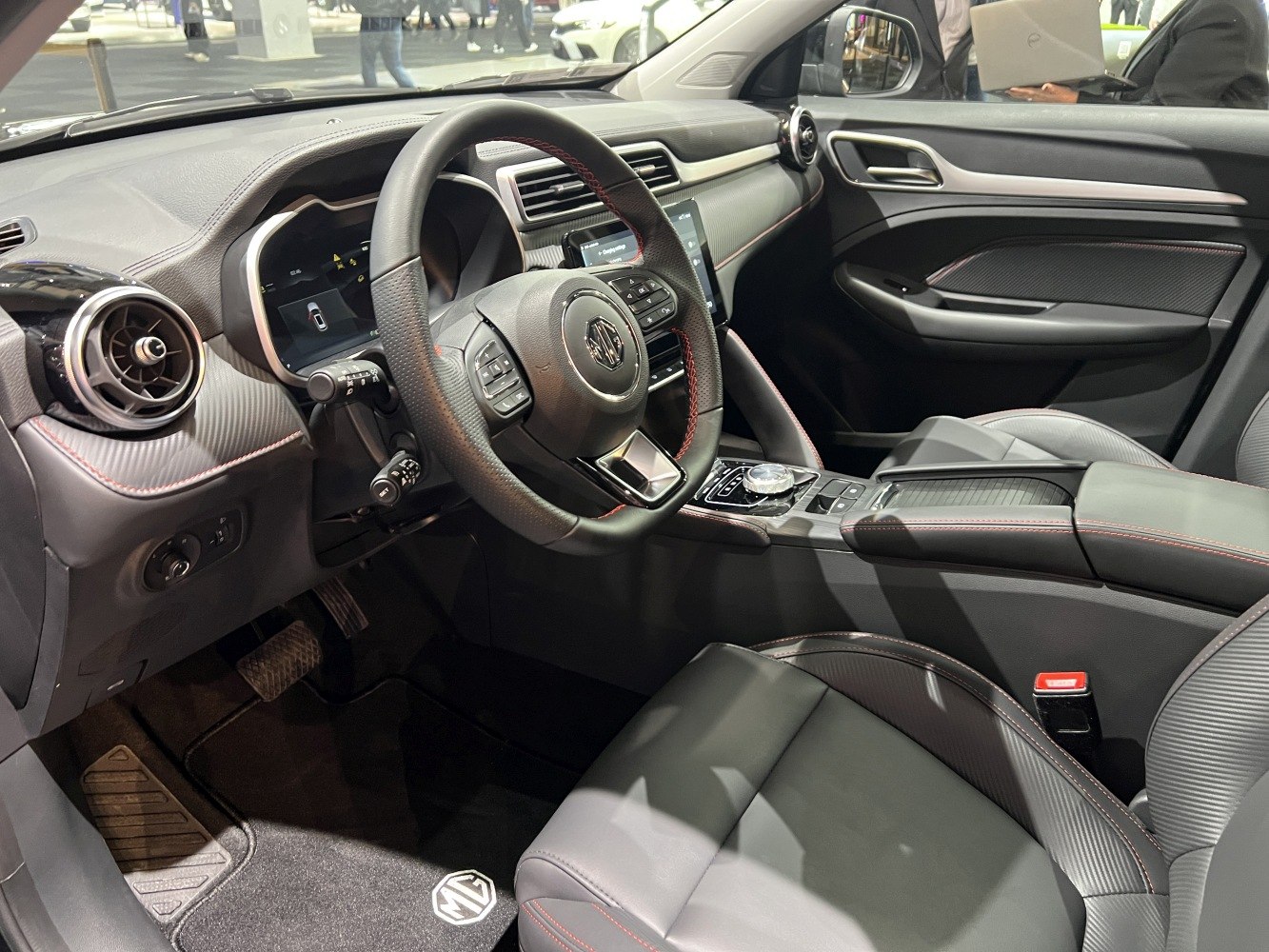 Digital dashboard and leather steering wheel with controls
