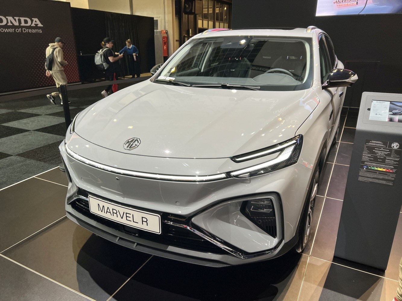MG Marvel R front view with LED headlights and aerodynamic smooth design