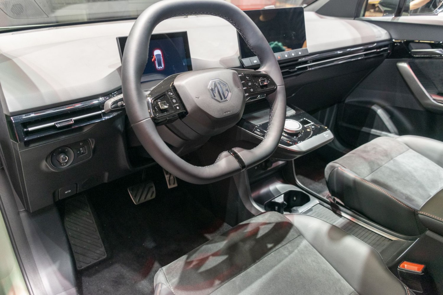 Modern digital dashboard and multifunction steering wheel interior