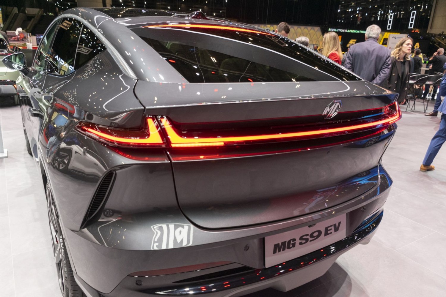 Rear view with continuous LED tail light and sleek modern bodywork