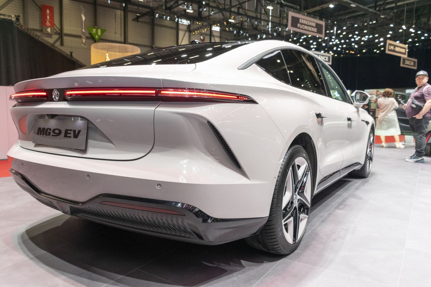 Rear view with LED light bar and aerodynamic sculpted lines
