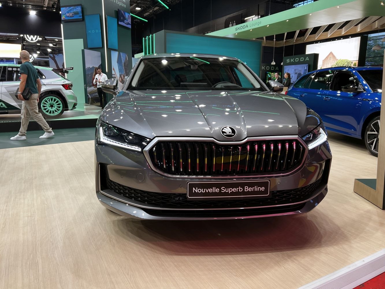 Front view with bold grille and LED headlights