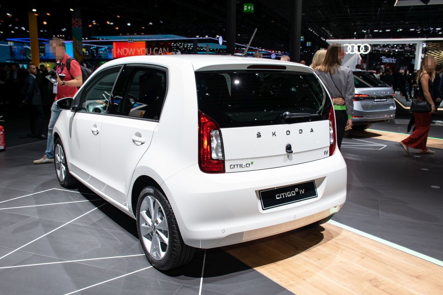 Rear view of 5-door electric hatchback with distinctive taillights