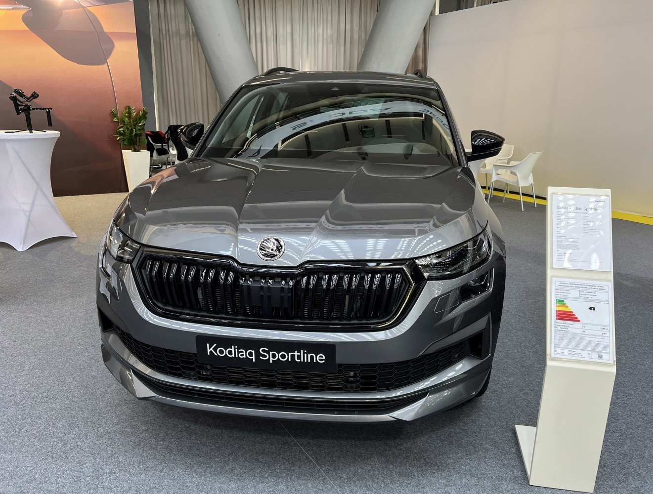 Front grille and LED headlights of an SUV