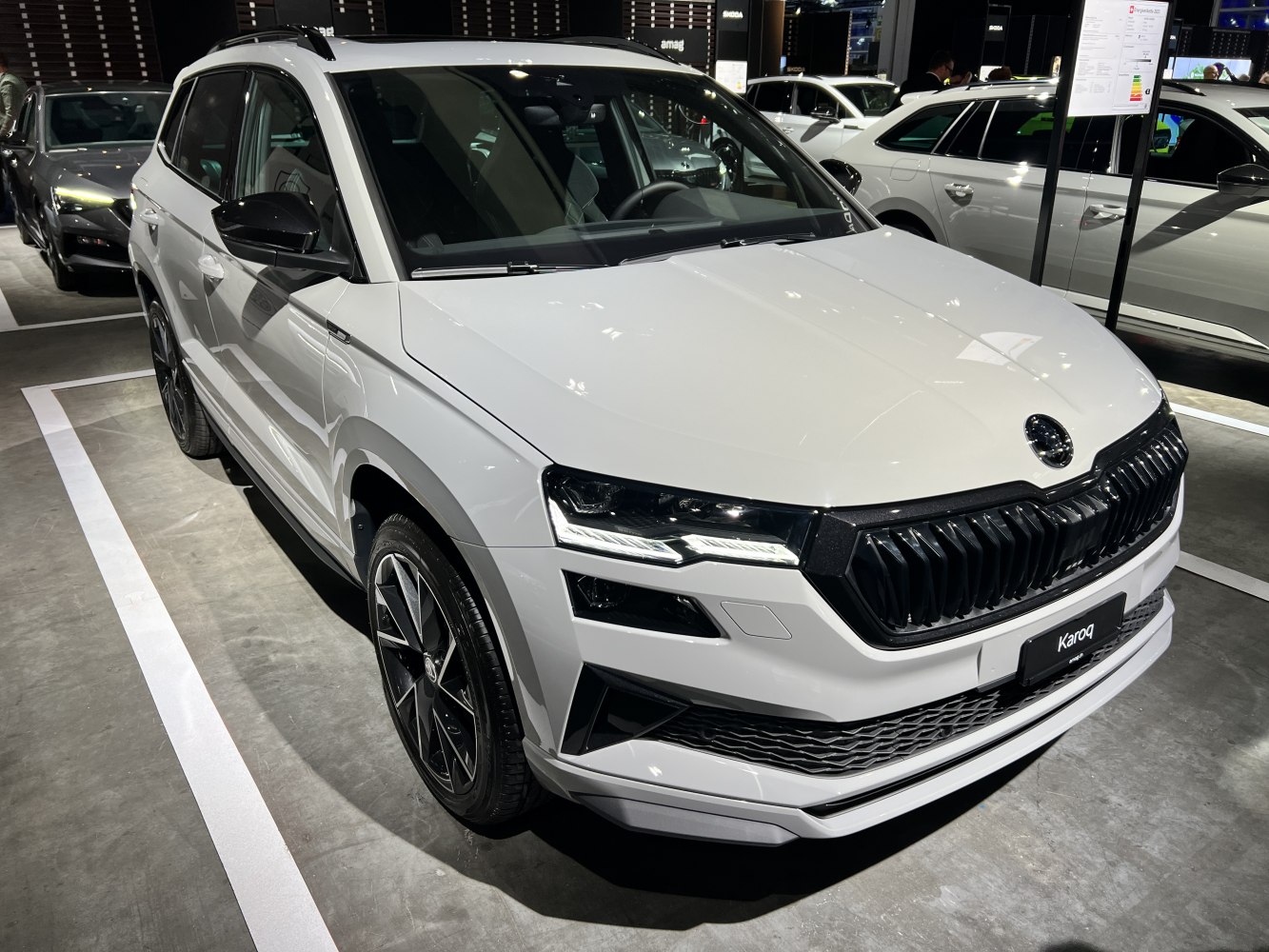 Front grille and LED headlights of a modern SUV.