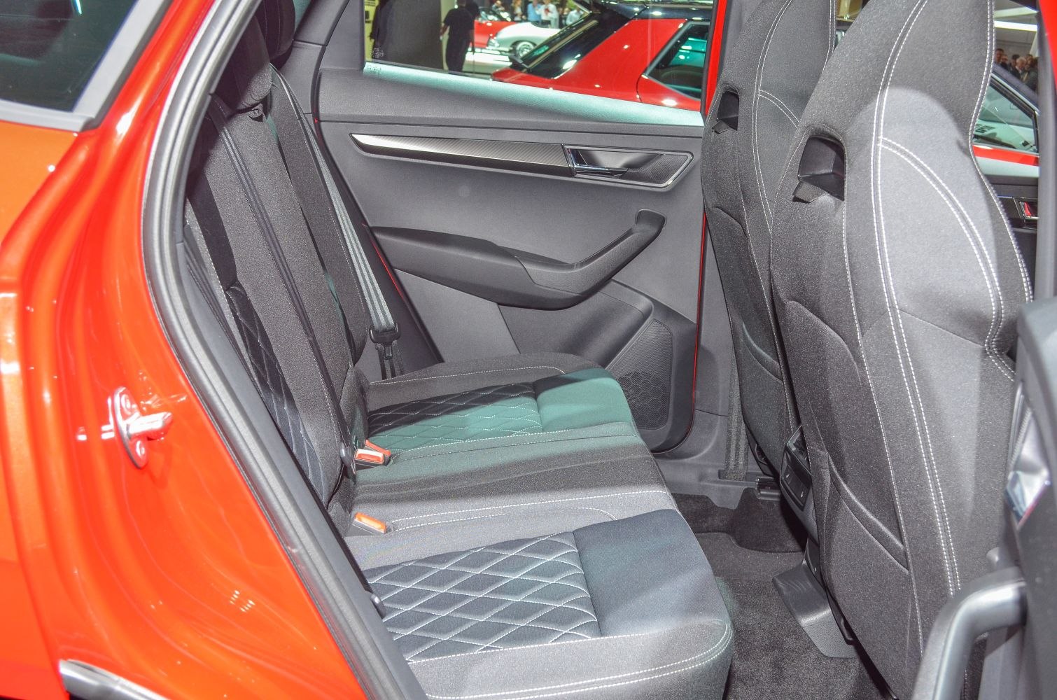 Rear seat upholstery with quilted pattern and spacious legroom