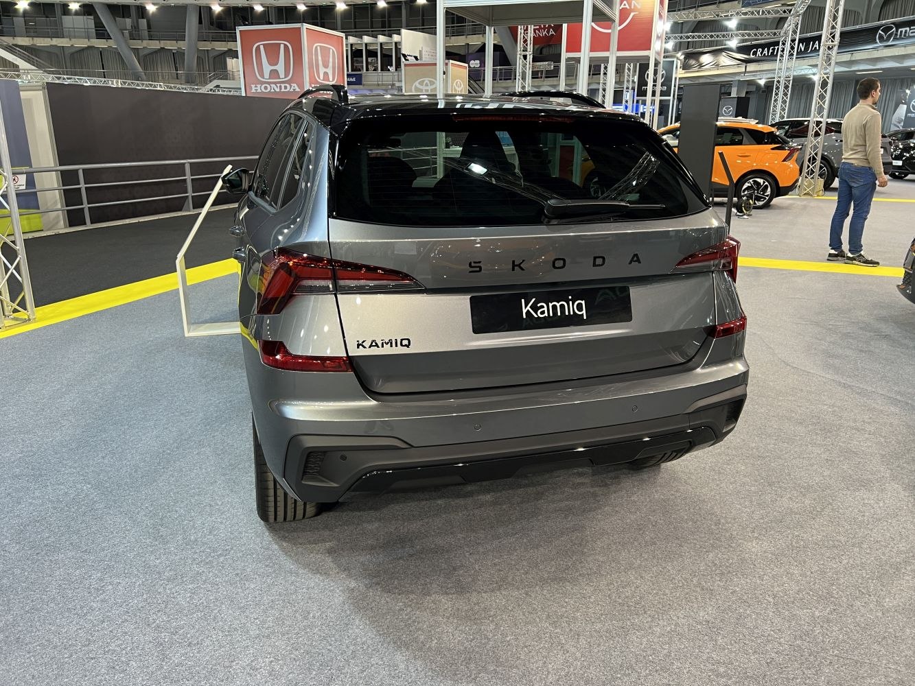 Rear view with updated taillights and tailgate design