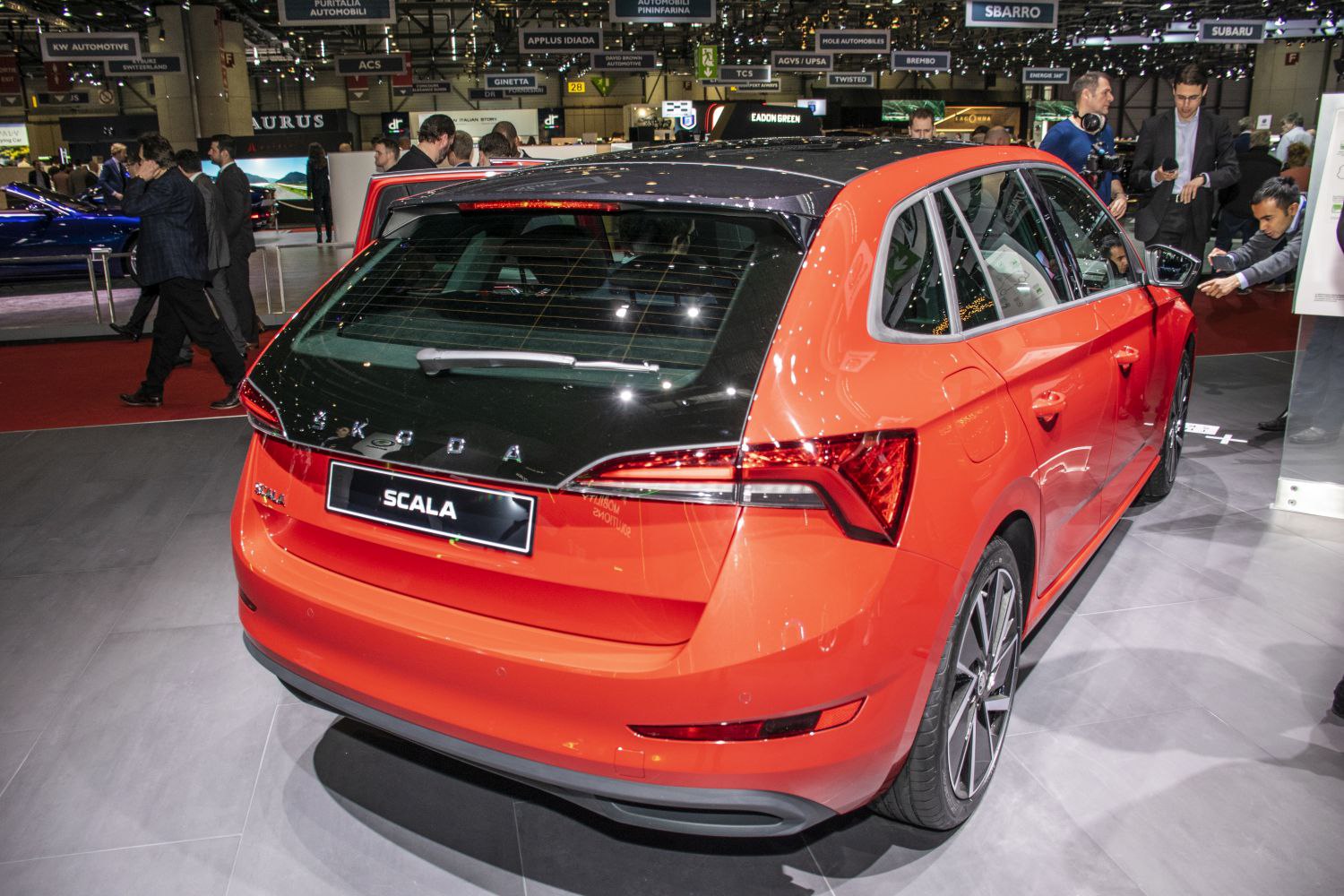 Rear view of hatchback with LED taillights and dual-tone roof