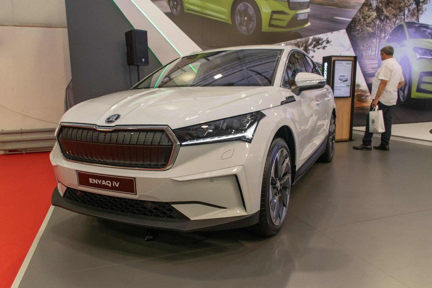 Front view with black grille and LED headlights