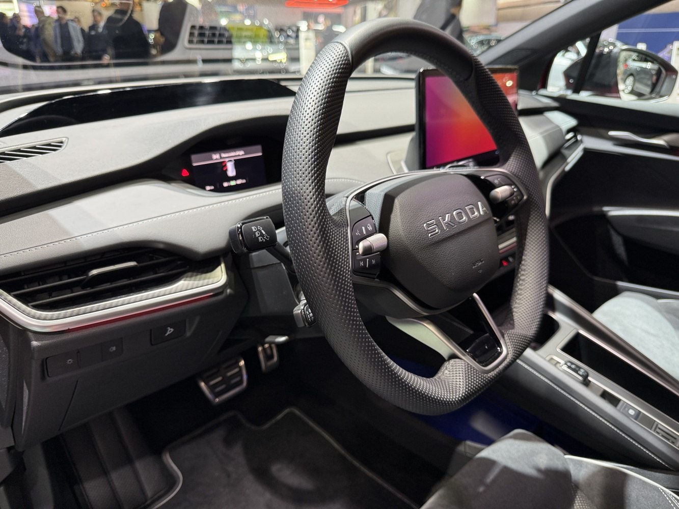 Steering wheel with multifunction controls and digital dashboard display