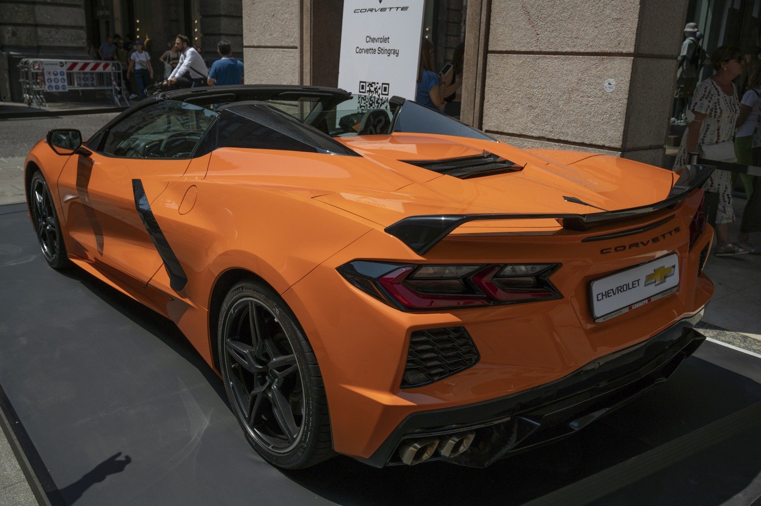 Rear and side view with LED lights and side air intake