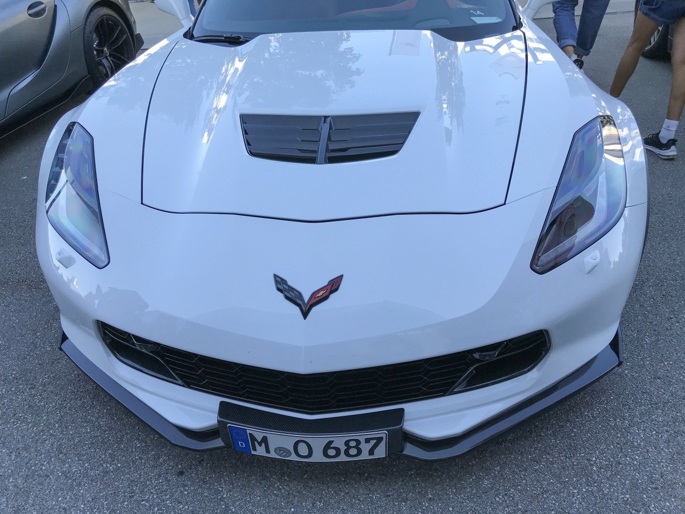 Front view with vented hood and sharp headlights