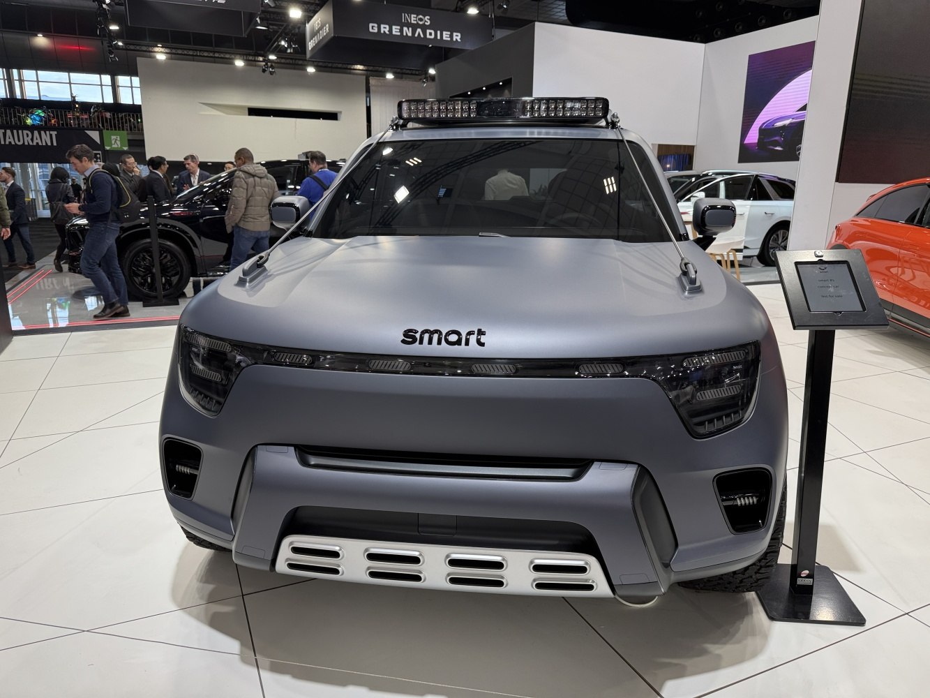 Front view with LED lightbar and matte finish