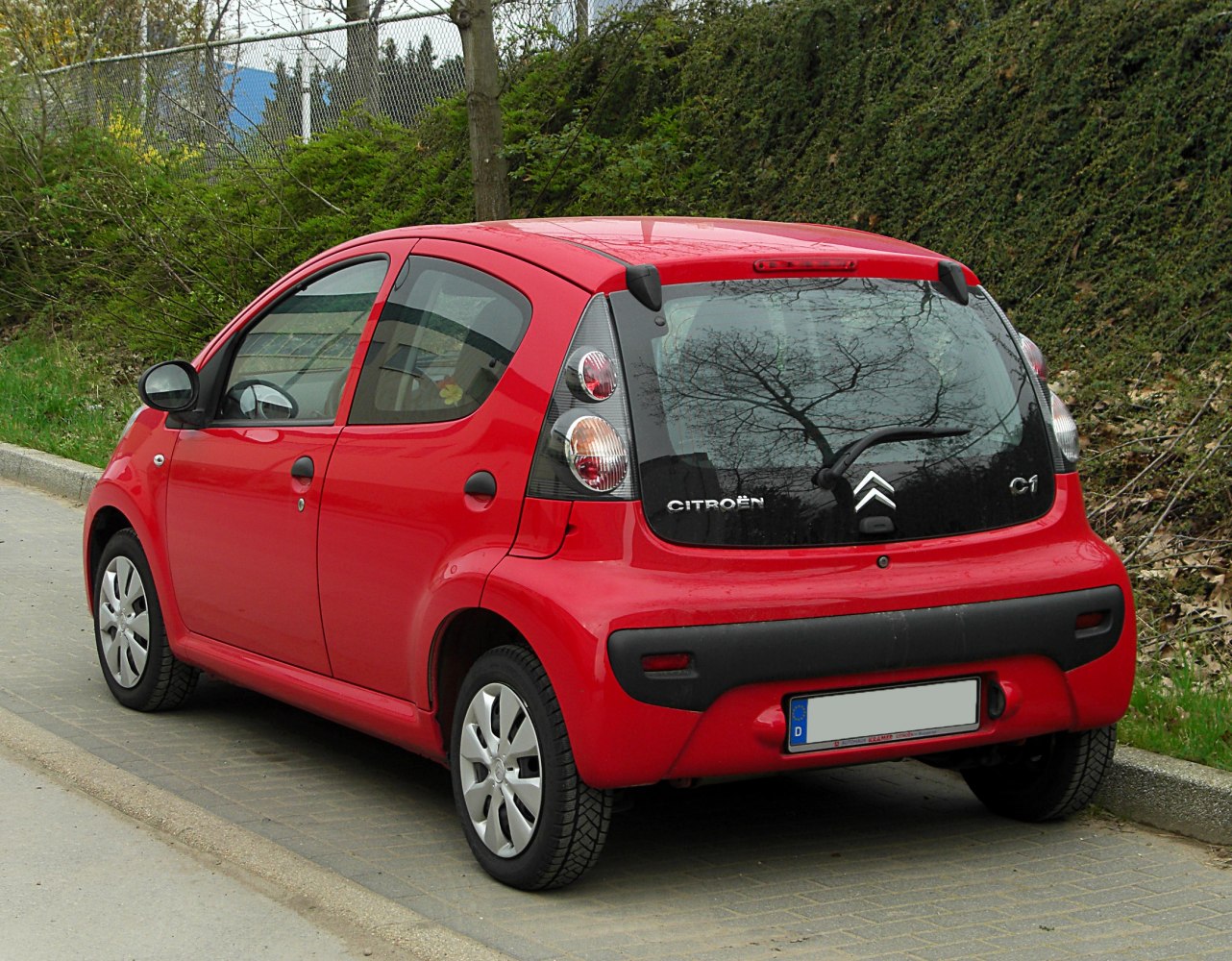 Compact 5-door hatchback rear with vertical taillights