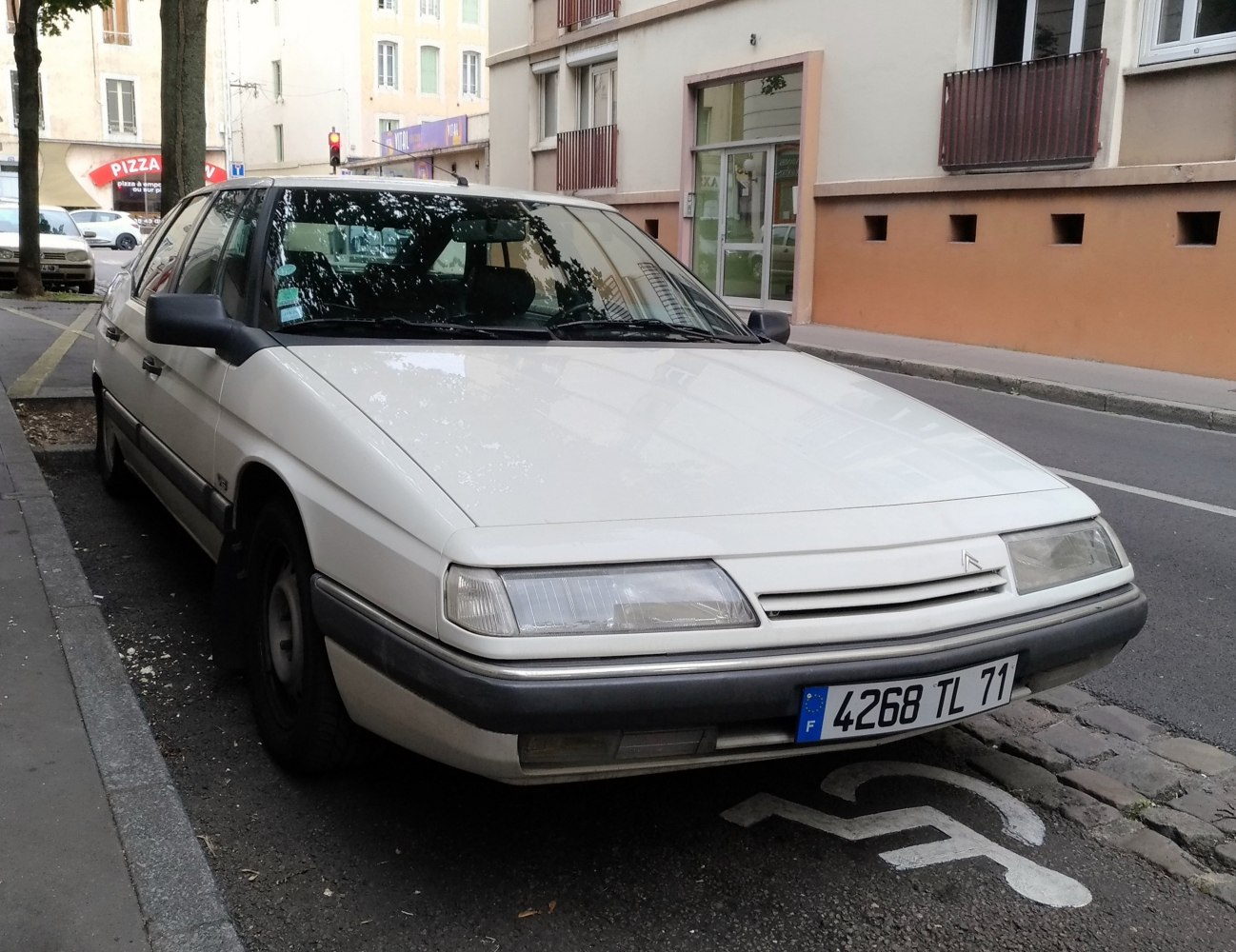 Rectangular headlights and aerodynamic front design