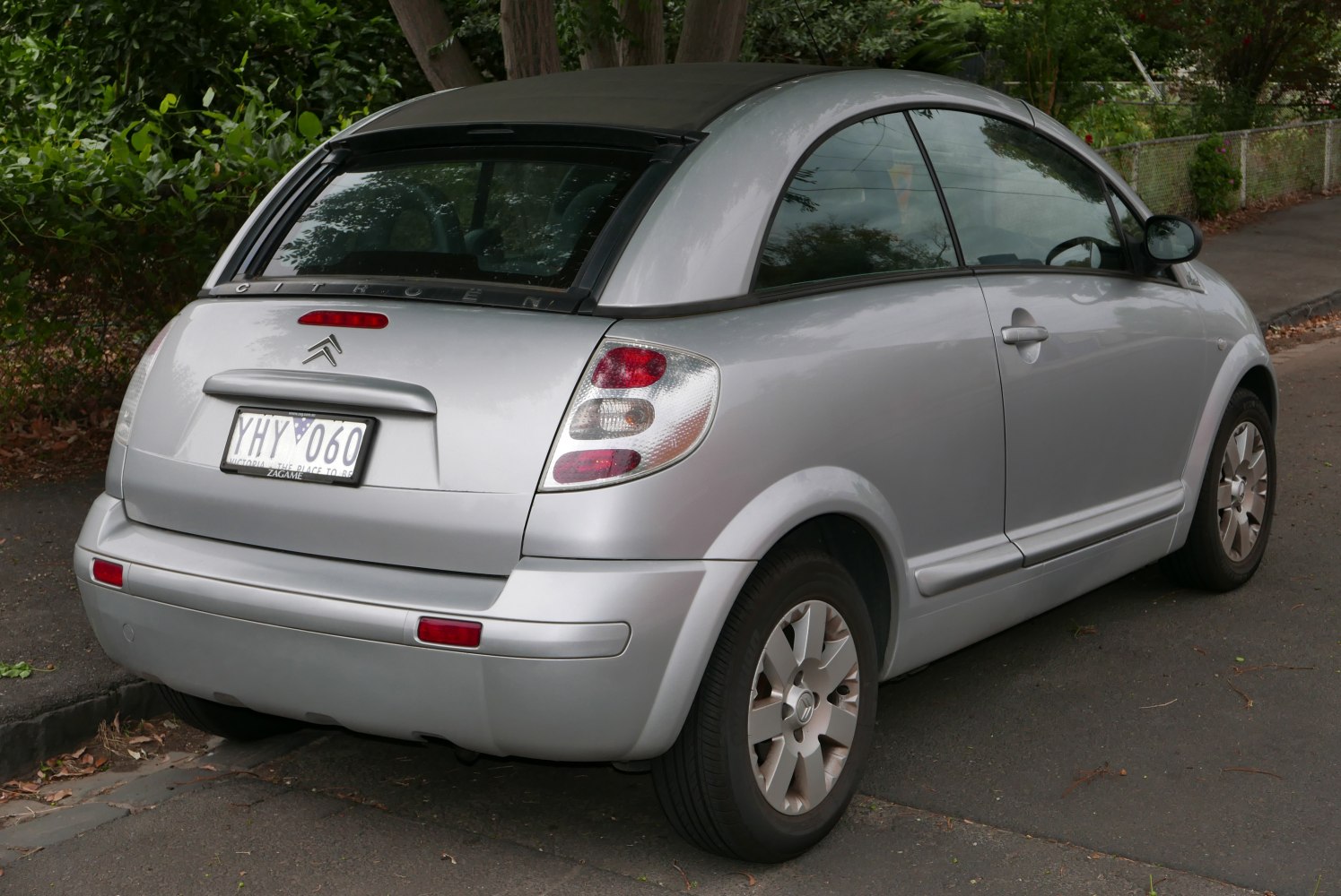 Rear and side view hatchback with convertible roof