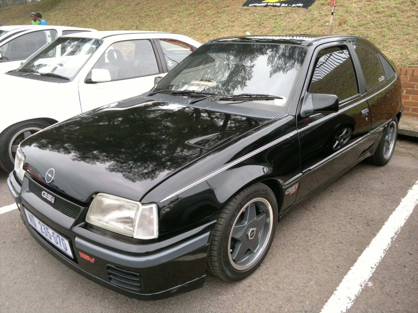 Hatchback with sporty alloy wheels and vented hood