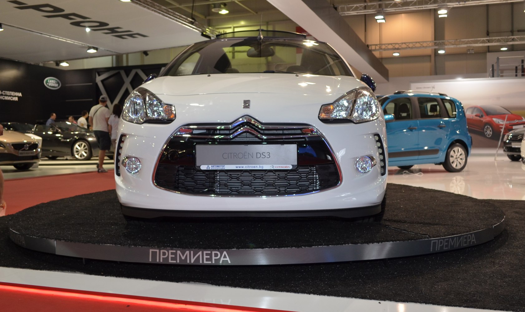 Front grille and headlight design with chrome accents
